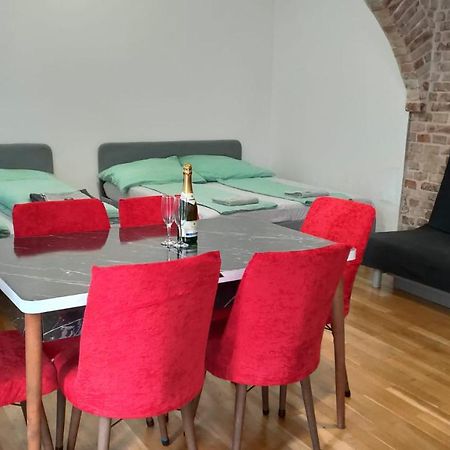 Cozynite Premium Apartment Stadthalle Vienna Luaran gambar