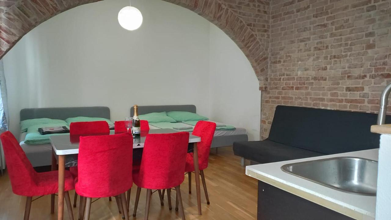 Cozynite Premium Apartment Stadthalle Vienna Luaran gambar