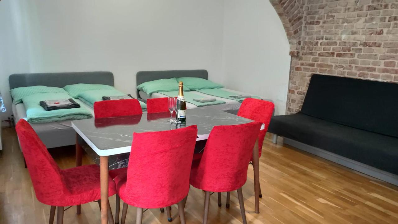 Cozynite Premium Apartment Stadthalle Vienna Luaran gambar