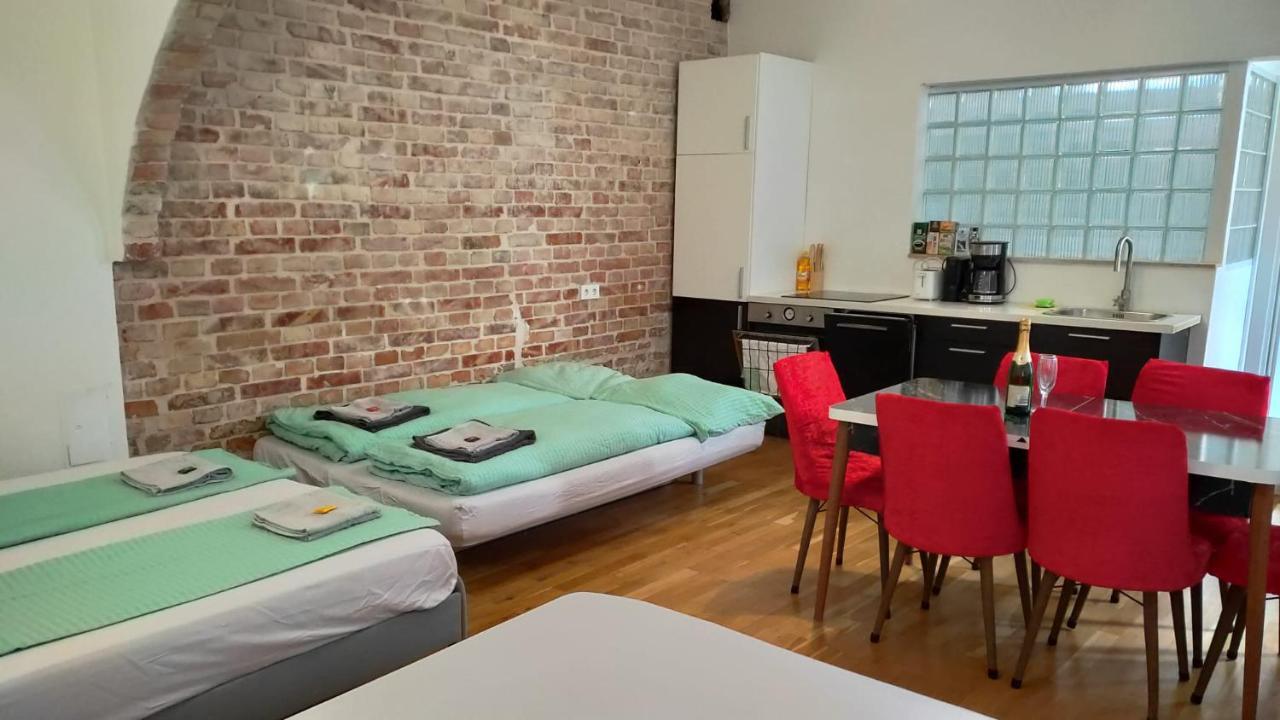 Cozynite Premium Apartment Stadthalle Vienna Luaran gambar