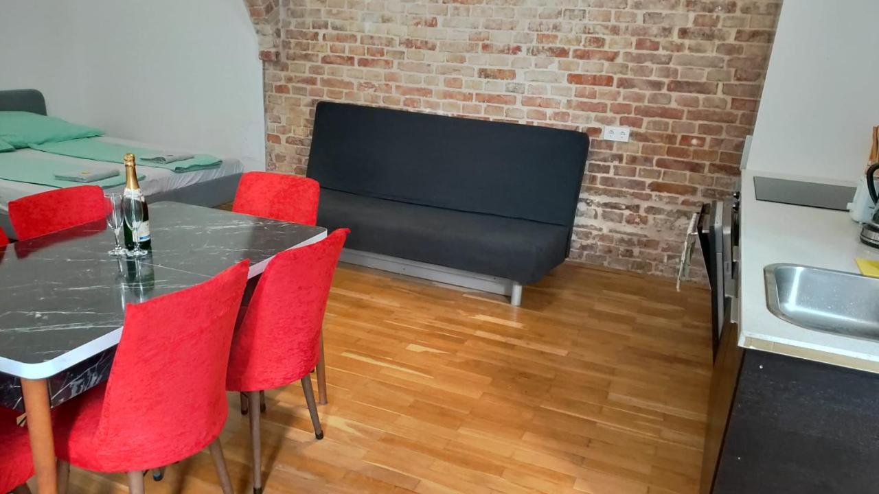 Cozynite Premium Apartment Stadthalle Vienna Luaran gambar